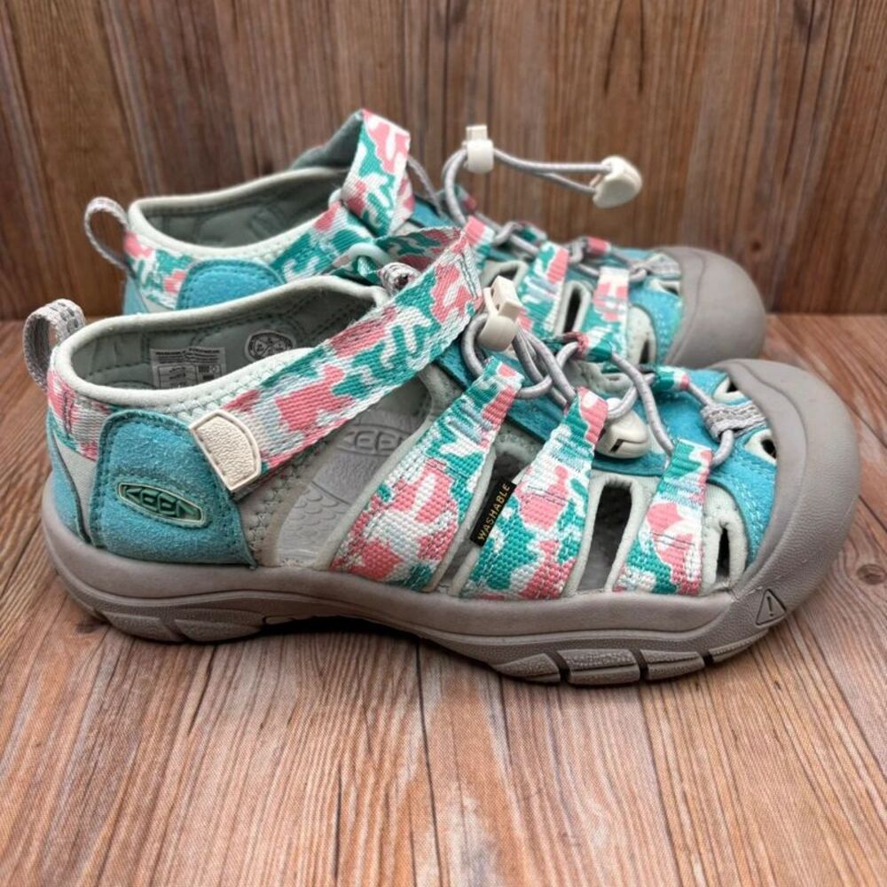 Keen Kids Teal Pink Closed-Toe Water Hiking Sport Sandals Size 2